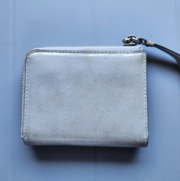 Coach Poppy Irridescent Shimmer Leather Square Zipper Wallet - Picture 2 of 9